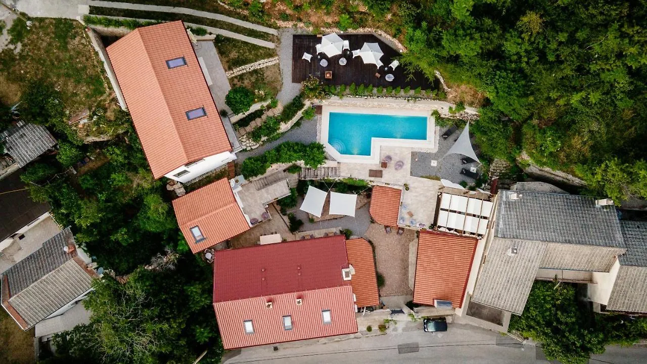 Boutique B&B Mali Pariz Grizane-Belgrad Bed & Breakfast