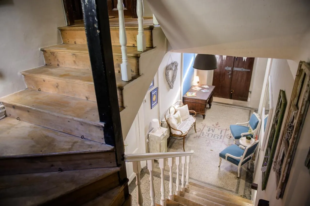 Boutique B&B Mali Pariz Grizane-Belgrad Bed & Breakfast