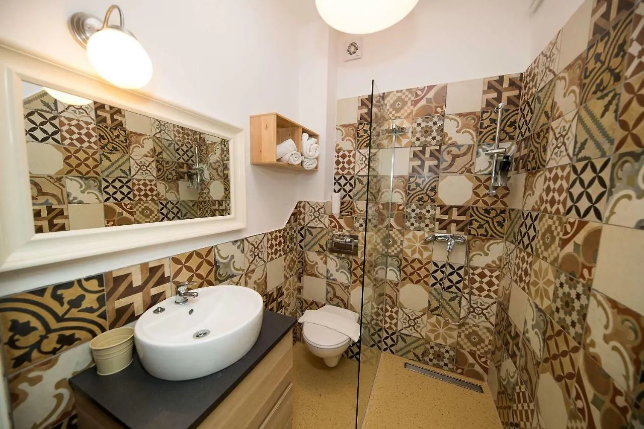 Boutique B&B Mali Pariz Grizane-Belgrad 5*,  Croatia