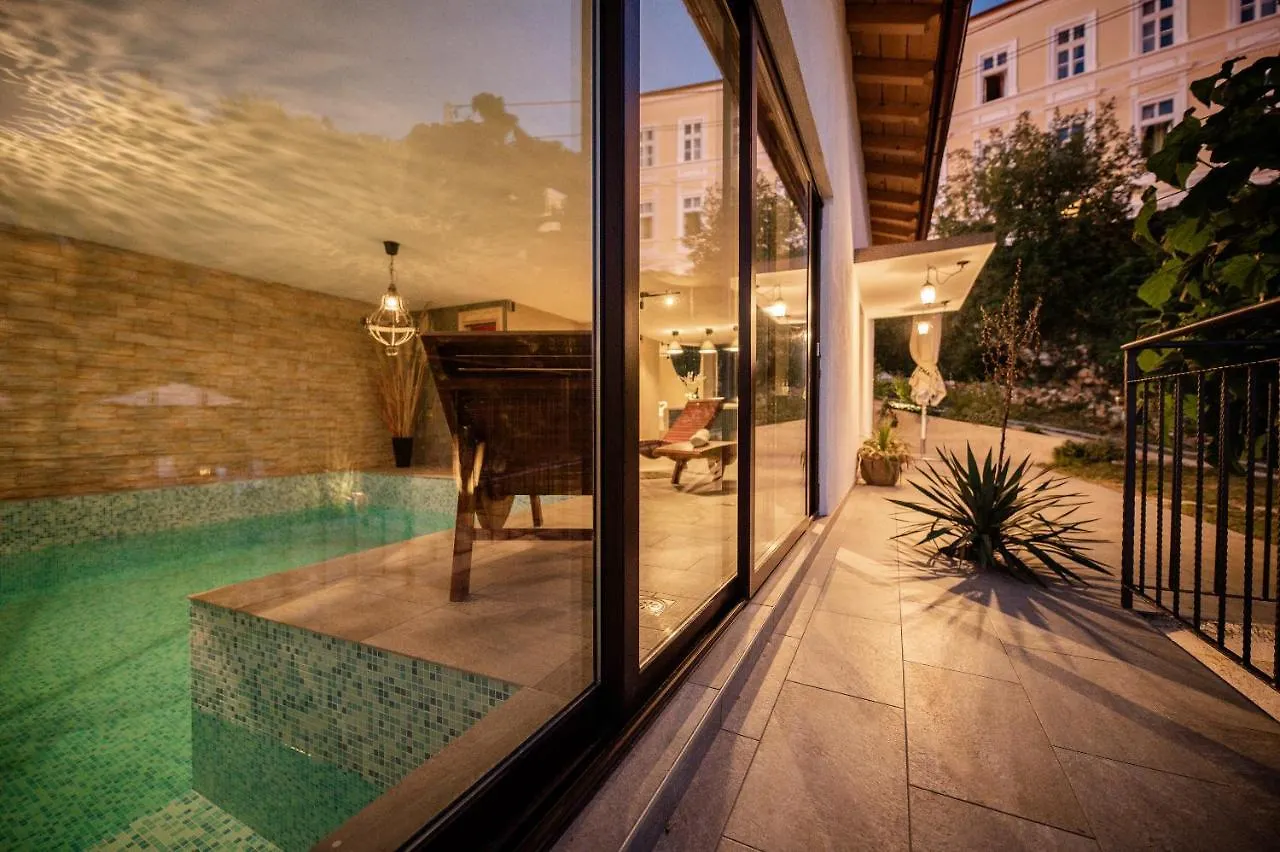 Bed & Breakfast Boutique B&B Mali Pariz Grizane-Belgrad