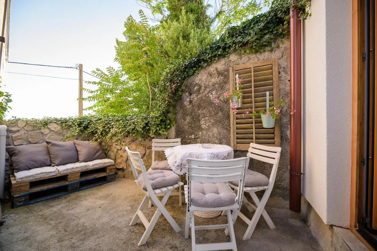 Boutique B&B Mali Pariz Grizane-Belgrad